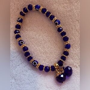 Elegant Blue Beaded Bracelet with Gold Accents